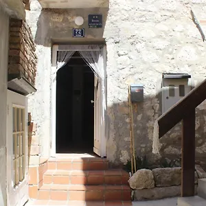Heat krevet i doručak Susak